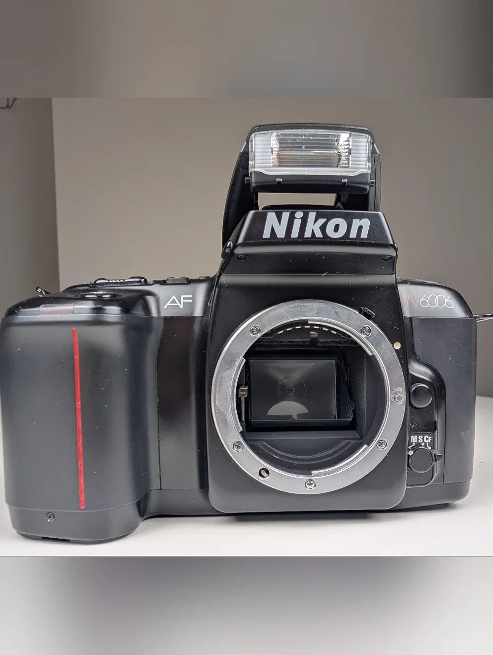 Lester A Dine 105mm f/2.8 Macro Lens Ring Light Flash Set Nikon N6006 Case